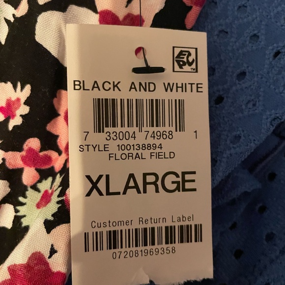 Floral soft and flowy dress - Picture 4 of 4